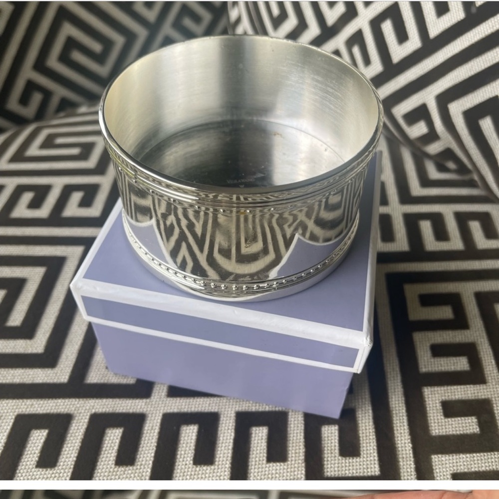 Wine coaster